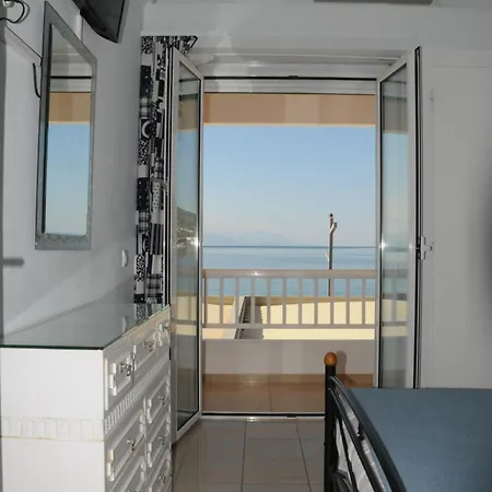 Sunset By The Sea 1 Loutráki