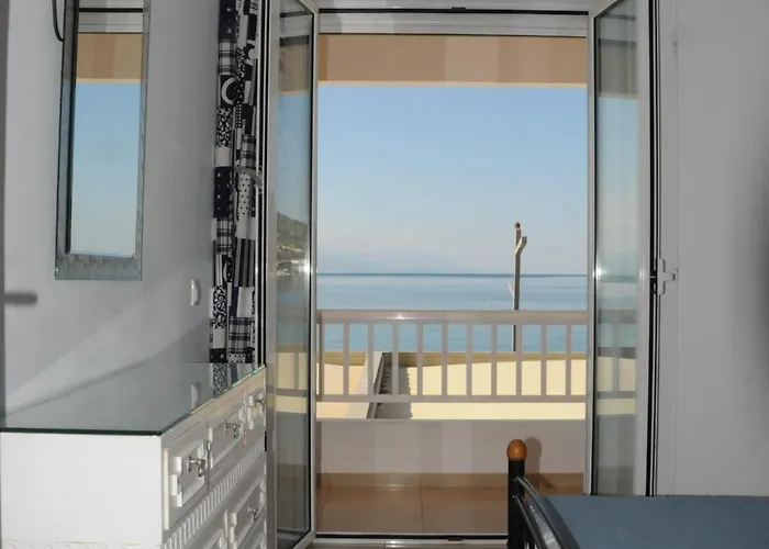 Sunset By The Sea 1 路特奇