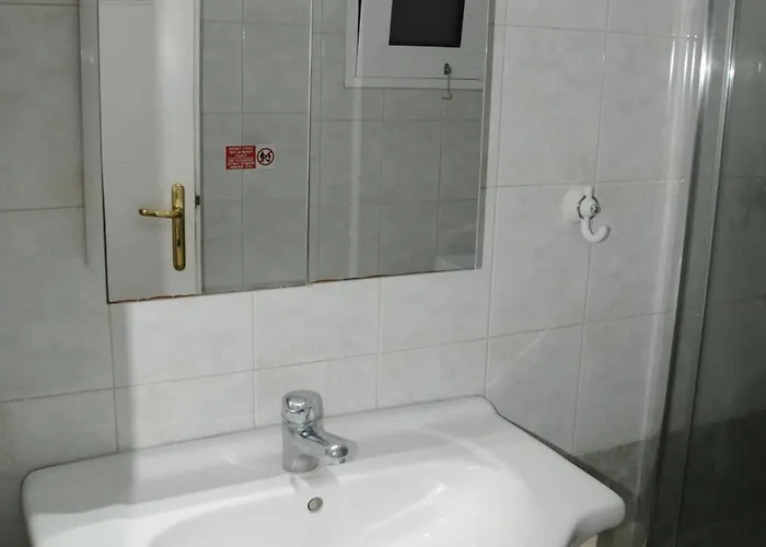 Sunset By The Sea 1 路特奇