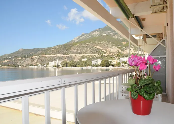 Sunset By The Sea 1 Apartment *